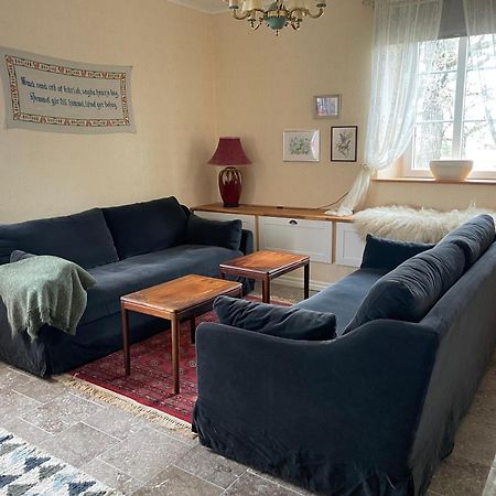 Snaellfaell Country Living - Akerbo Gard Charmigt Renoverad Flygel Kristinehamn Exteriör bild