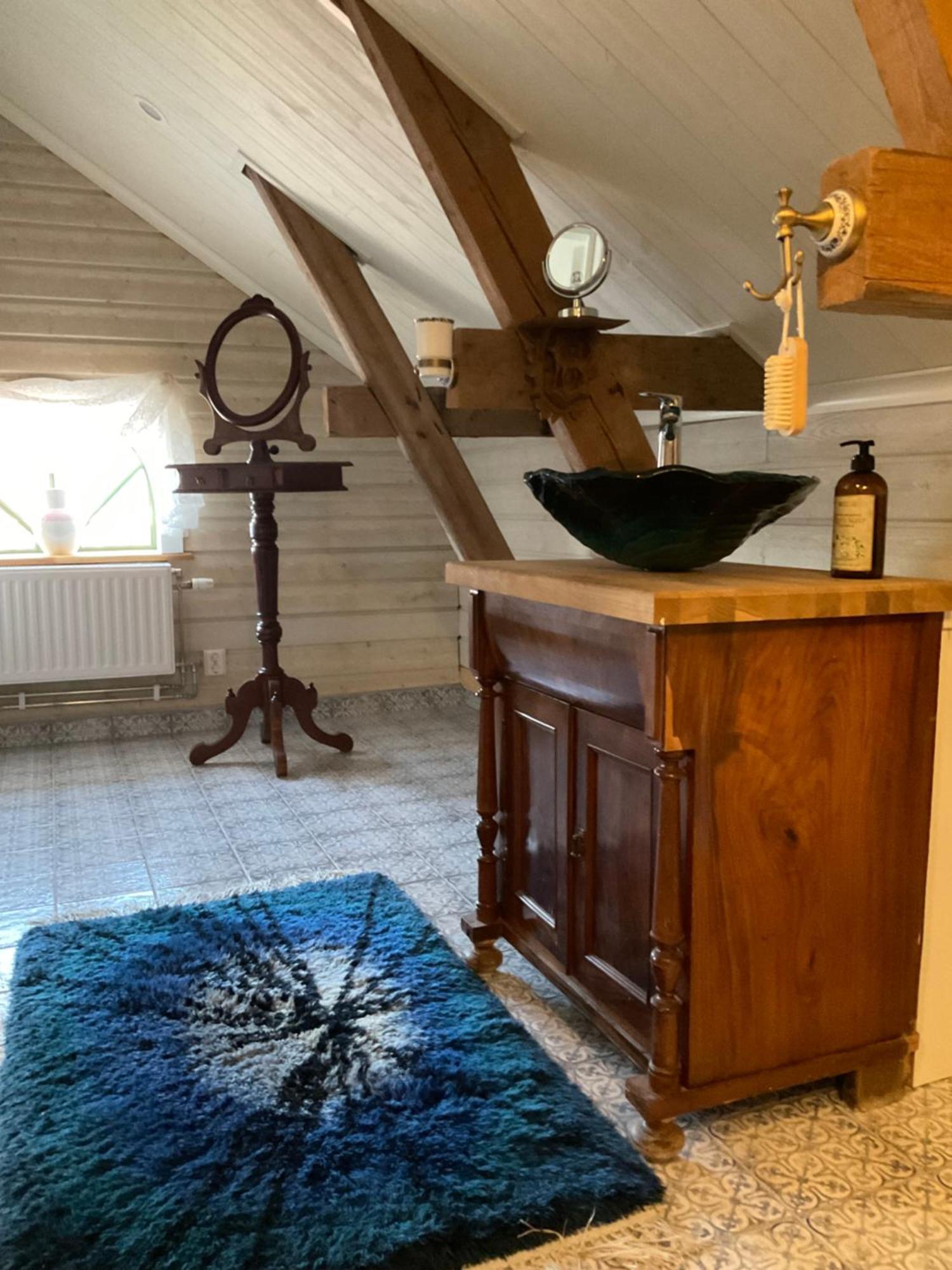 Snaellfaell Country Living - Akerbo Gard Charmigt Renoverad Flygel Kristinehamn Exteriör bild