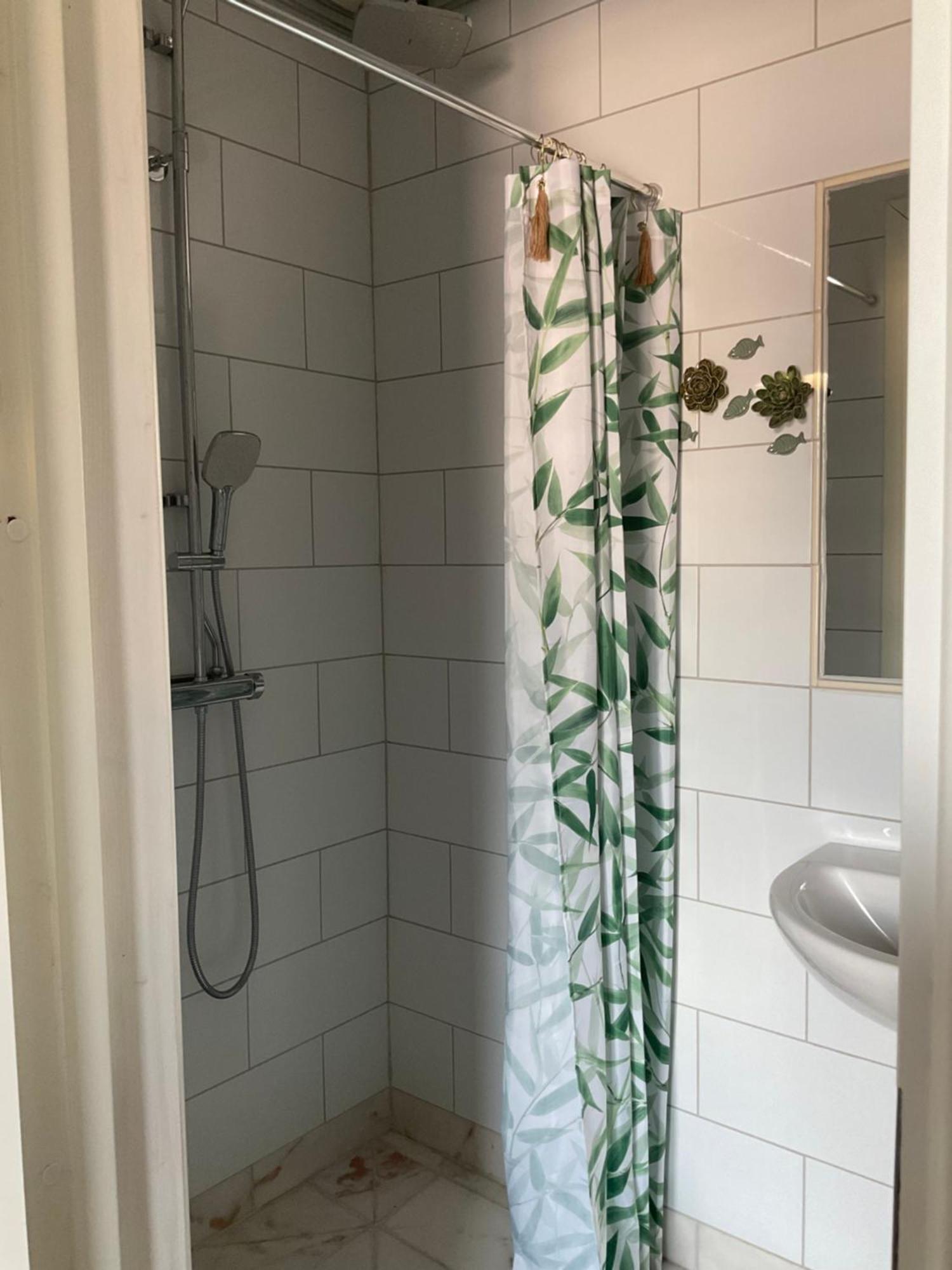Snaellfaell Country Living - Akerbo Gard Charmigt Renoverad Flygel Kristinehamn Exteriör bild