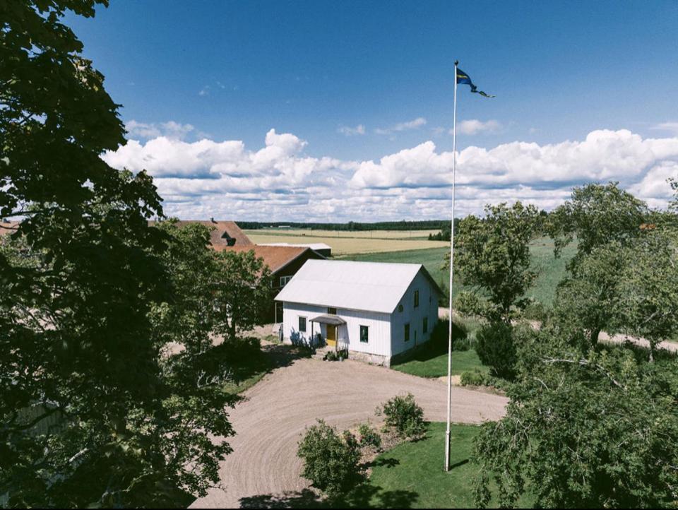 Snaellfaell Country Living - Akerbo Gard Charmigt Renoverad Flygel Kristinehamn Exteriör bild
